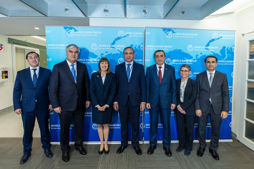 Мулоқоти ҳайати Ҷумҳурии Тоҷикистон бо Ноиби Президенти Бонки Умумиҷаҳонӣ оид ба кишварҳои Аврупо ва Осиёи Марказӣ