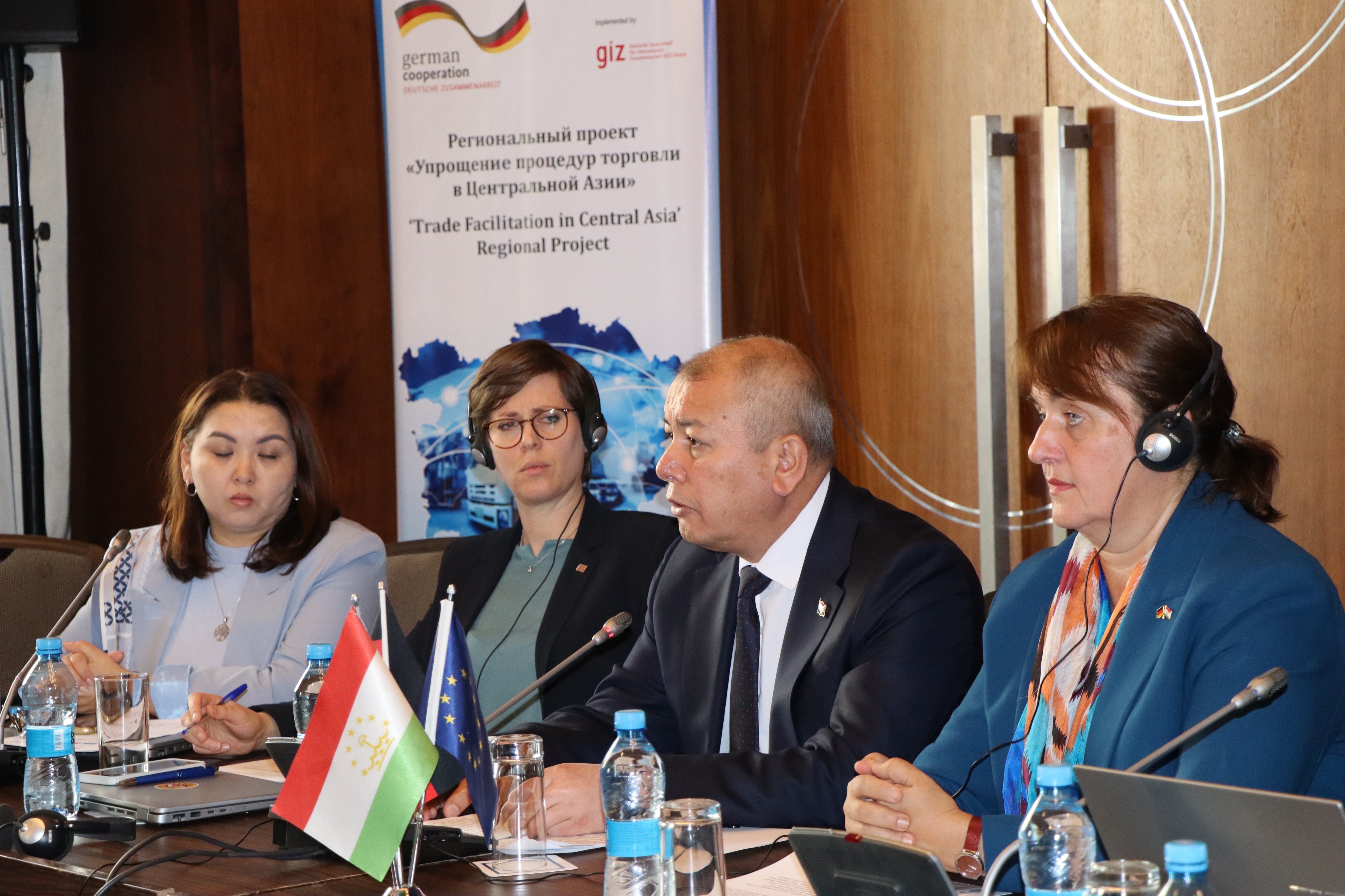 14-умин ҷаласаи минтақавии Кумитаҳои миллии ҳамоҳангсози содагардонии расмиёти савдои кишварҳои Осиёи Марказӣ дар шаҳри Душанбе баргузор гардид