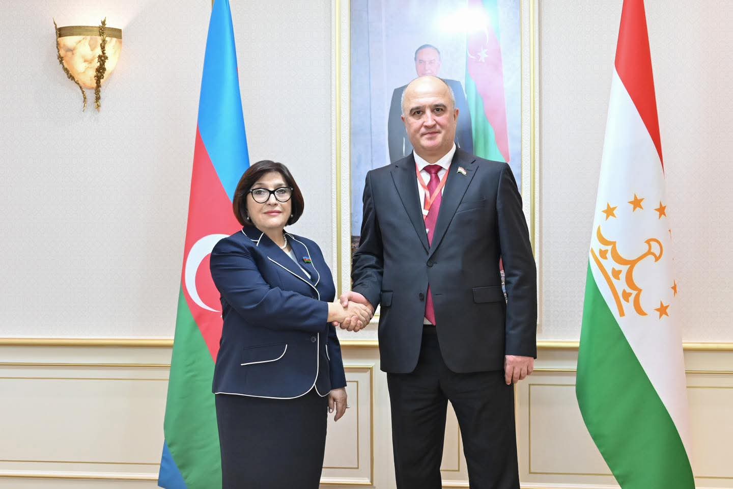 Встреча Председателя Маджлиси намояндагон Маджлиси Оли Республики Таджикистан с Председателем Милли Меджлиса Республики Азербайджан