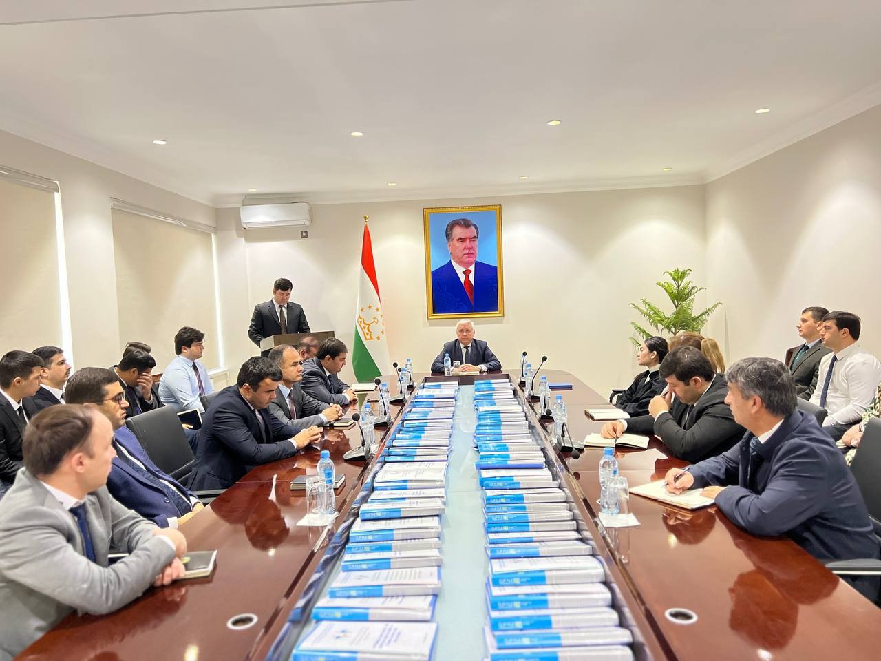 ПАРЧАМИ ДАВЛАТИИ ҶУМҲУРИИ ТОҶИКИСТОН – РАМЗИ ИФТИХОР,    ВАҲДАТ ВА СОҲИБИСТИҚЛОЛИИ МИЛЛӢ