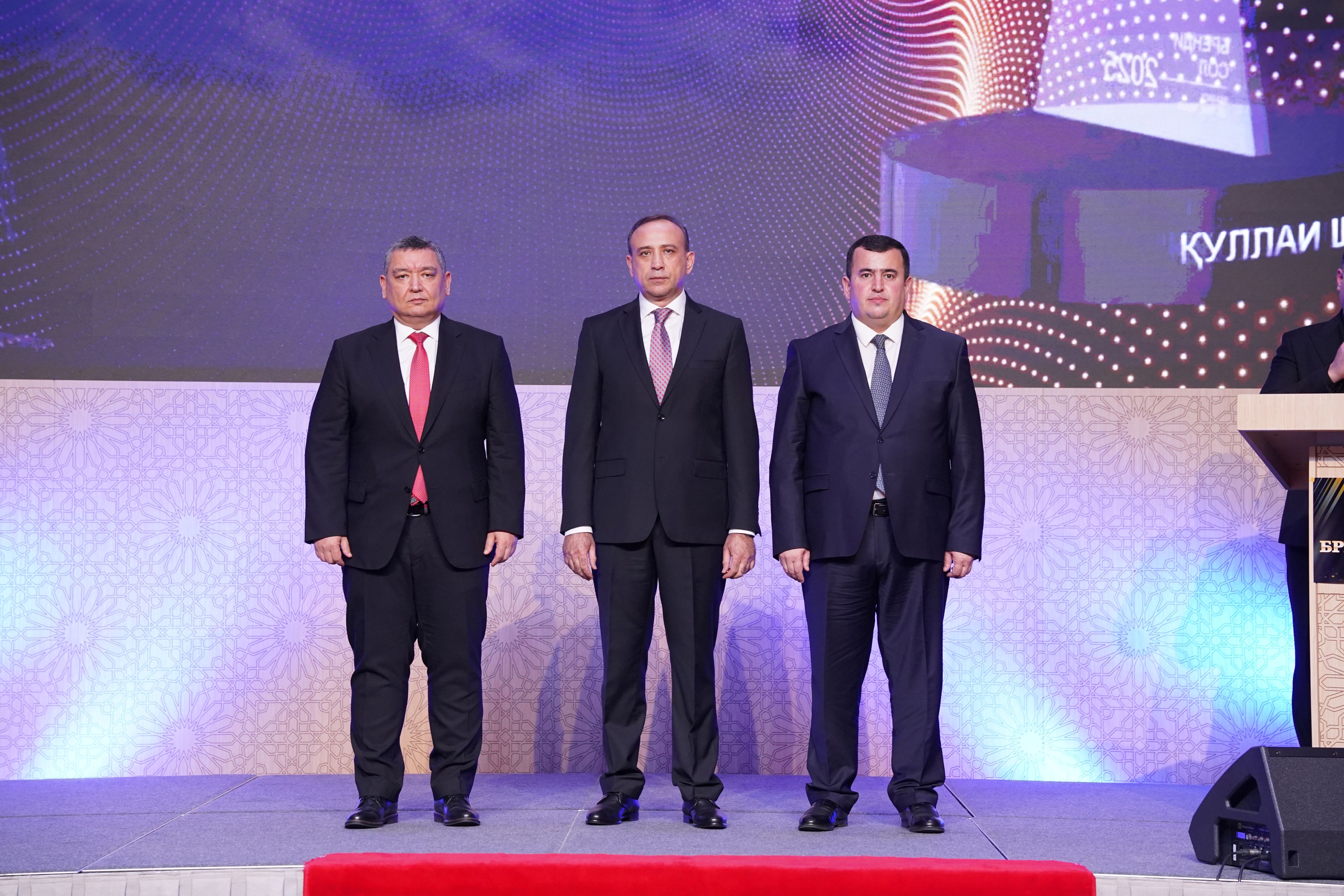 Маросими ҷоизасупории ғолибони Озмуни ҷумҳуриявии «Бренди сол – 2025» таҳти унвони «Қуллаи шараф»