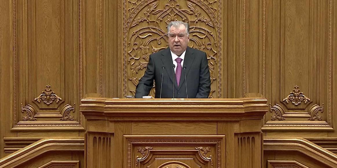 Collective observation of the staff of the office of the Chairman of the district and the executive body of the state authority of the district Ismaili Somoni during the Address of the President of the Republic of Tajikistan to the Majlisi Oli of the Republic of Tajikistan