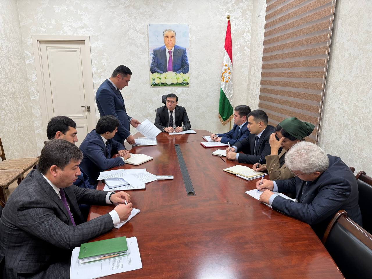 Ҷаласаи кории назди Раиси Кумита