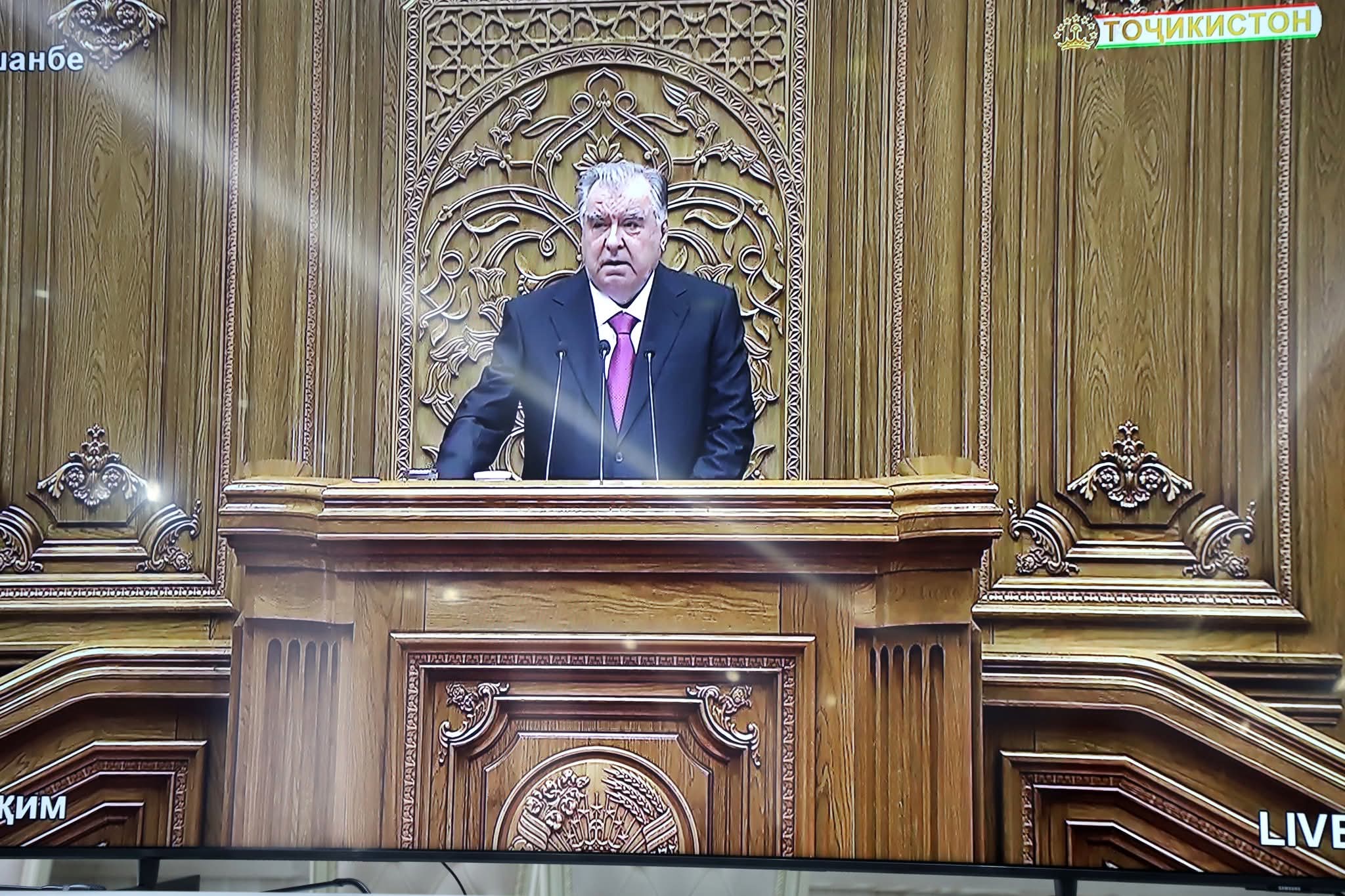 ТАМОШОИ ДАСТАҶАМЪОНАИ ПАЁМИ ПРЕЗИДЕНТИ ҶУМҲУРИИ ТОҶИКИСТОН, ПЕШВОИ МИЛЛАТ МУҲТАРАМ ЭМОМАЛӢ РАҲМОН