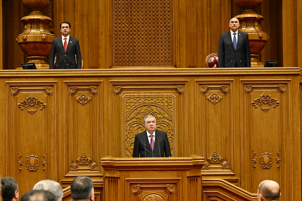 Паёми Асосгузори сулҳу Ваҳдати миллӣ - Пешвои миллат, Президенти Ҷумҳурии Тоҷикистон муҳтарам Эмомалӣ Раҳмон – роҳнамои рушди илм ва ҷомеа