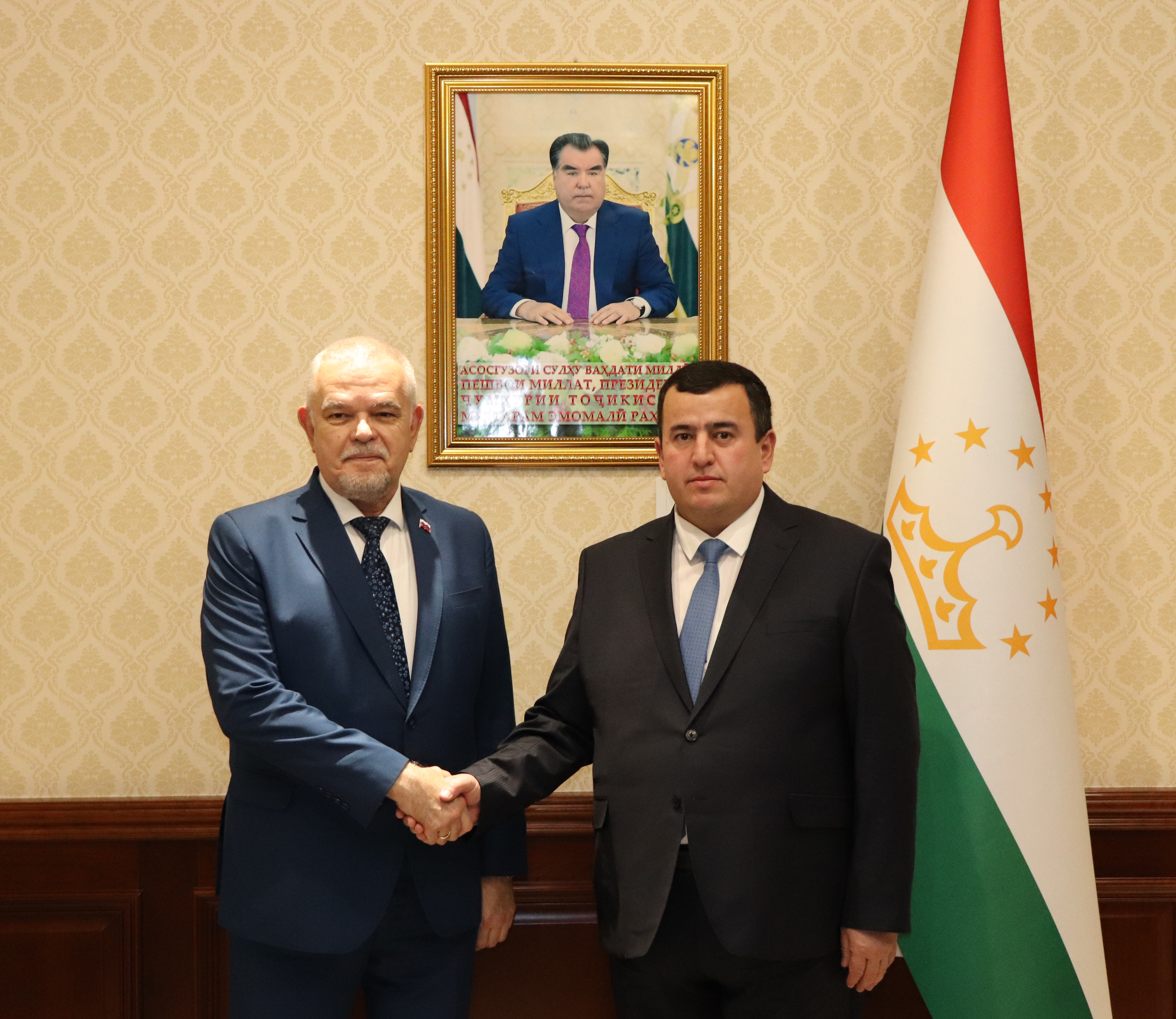 Встреча Министра экономического развития и торговли Республики Таджикистан с Чрезвычайным и Полномочным Послом Российской Федерации в Республике Таджикистан