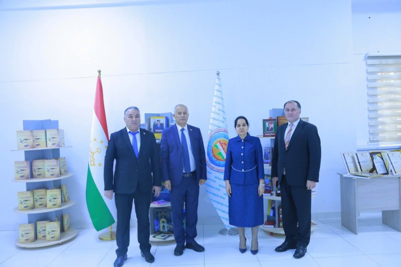 ТАҶЛИЛИ 31-СОЛАГИИ ҲИЗБИ ХАЛҚИИ ДЕМОКРАТИИ ТОҶИКИСТОН ДАР КИИ "ЗАБОНШИНОС"