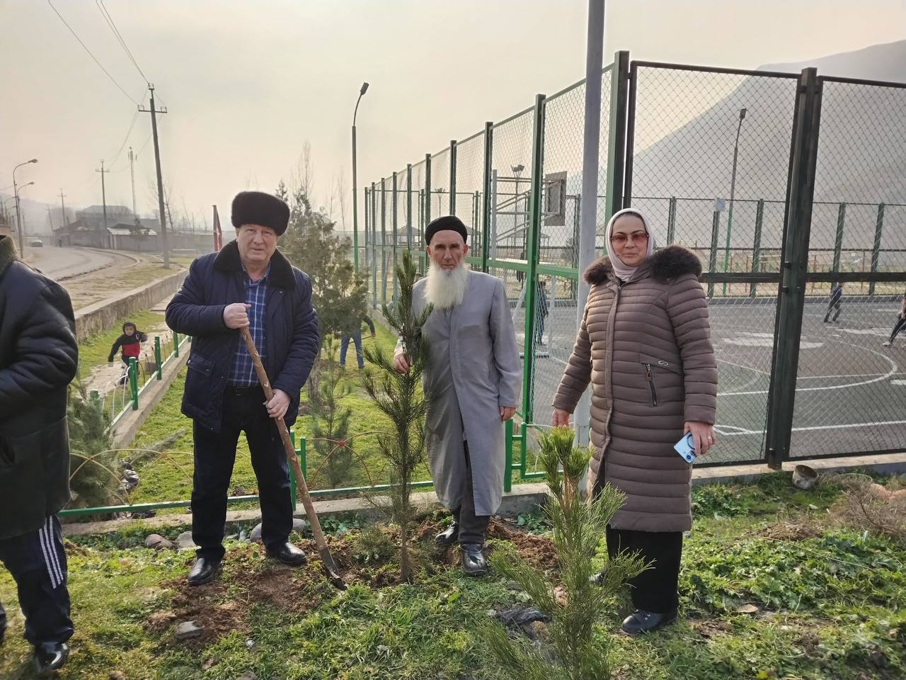 Planting in the Lucheb mahalla