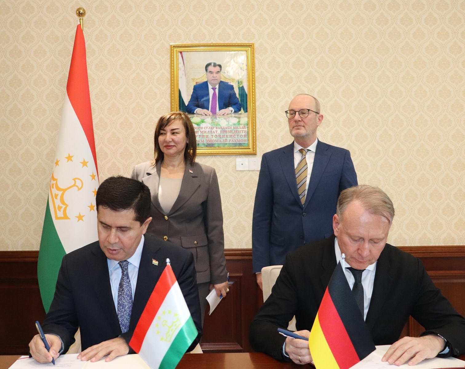 A ceremony for signing grant agreements with the German Development Bank (KfW) was held at the Ministry of Economic Development and Trade.