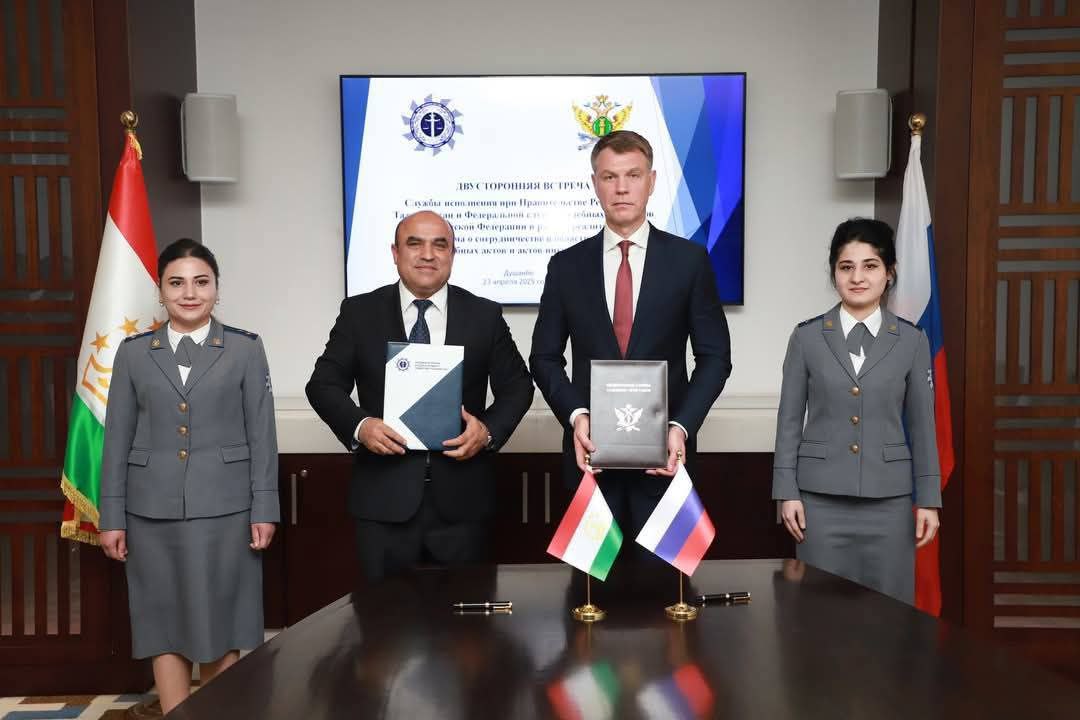 Мулоқоти дутарафаи назарияти Сардори Хадамоти иҷрои назди  ҲУКУМАТИ ҶУМҲУРИИ ТОҶИКИСТОН бо Сардори Хадамоти иҷрои Федератсияи Россия Дмитрий Аристовим баргузор гардид.