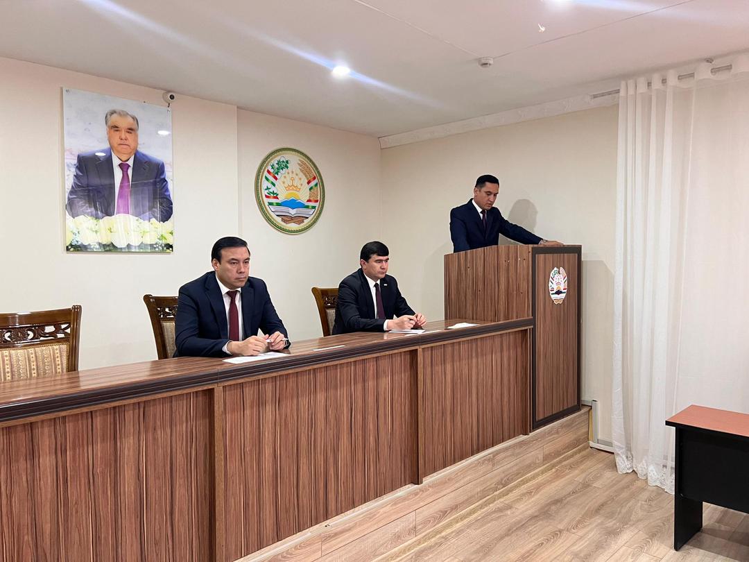 Баргузории ҷаласаи корӣ