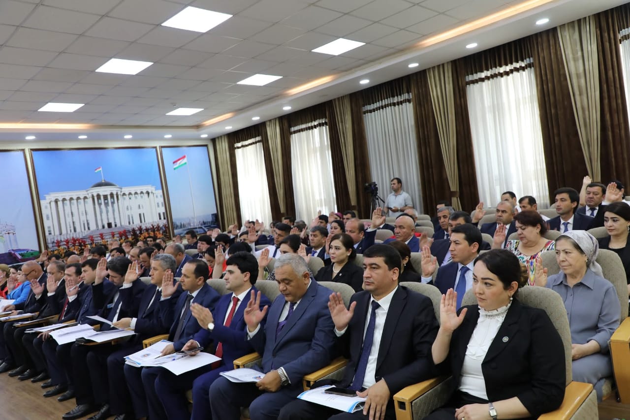 Иштирок дар маҷлиси КИ ҲХДТ дар ноҳияи Исмоили Сомонӣ  вобаста ба натиҷагирӣ аз фаъолият