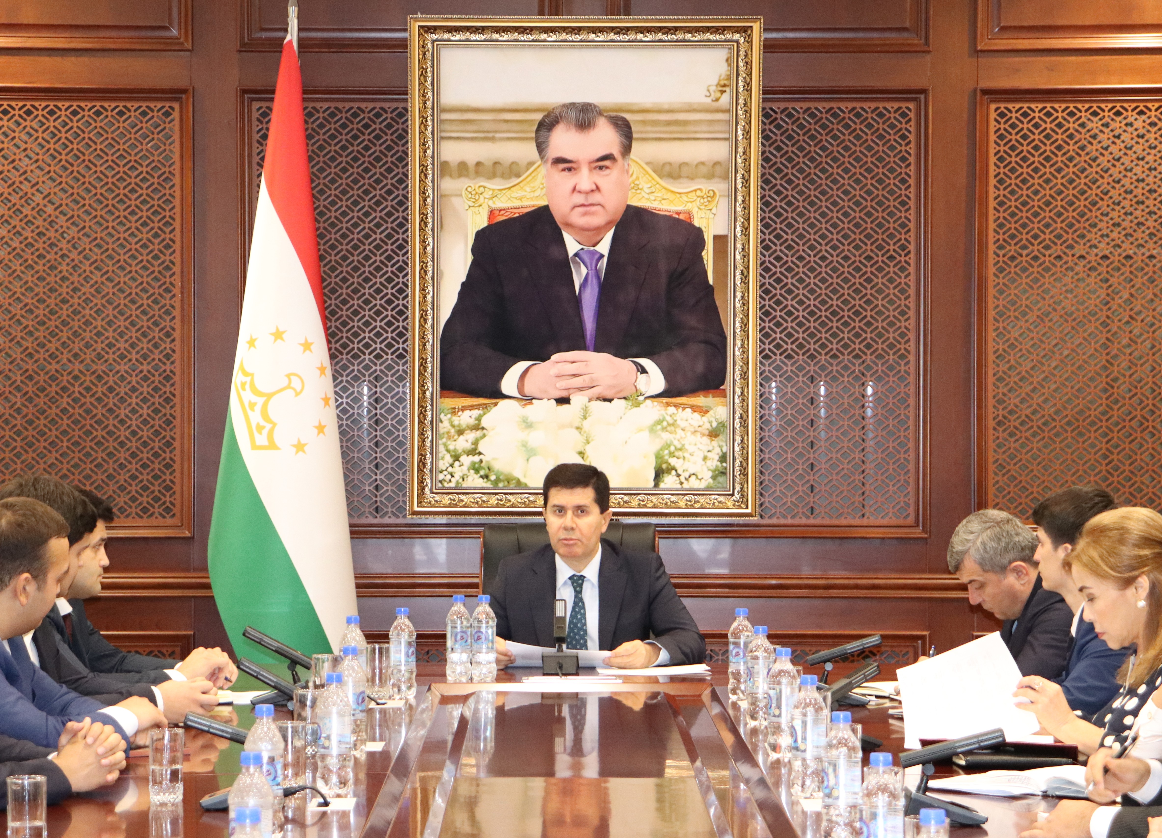 The Minister of Economic Development and Trade met with students of the International Scholarship of the President of the Republic of Tajikistan "Durakhshandagon"