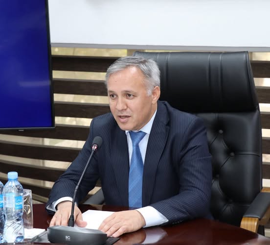 Табрикоти Раиси Кумитаи рушди сайёҳӣ Ҷамшед Ҷумъахонзлода ба муносибати соли нави мелодии 2026