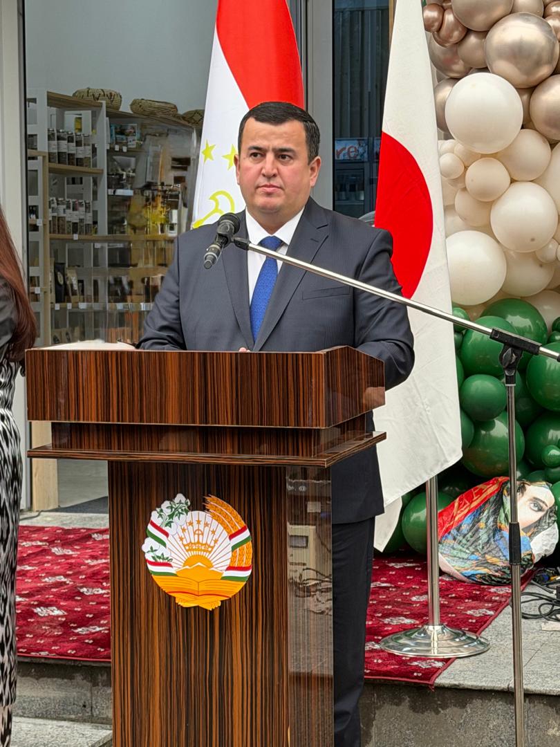 Ифтитоҳи нахустин мағозаи бренди «Тоҷикзамин» дар доираи ташаббуси “Як деҳа - як маҳсулот” дар Тоҷикистон