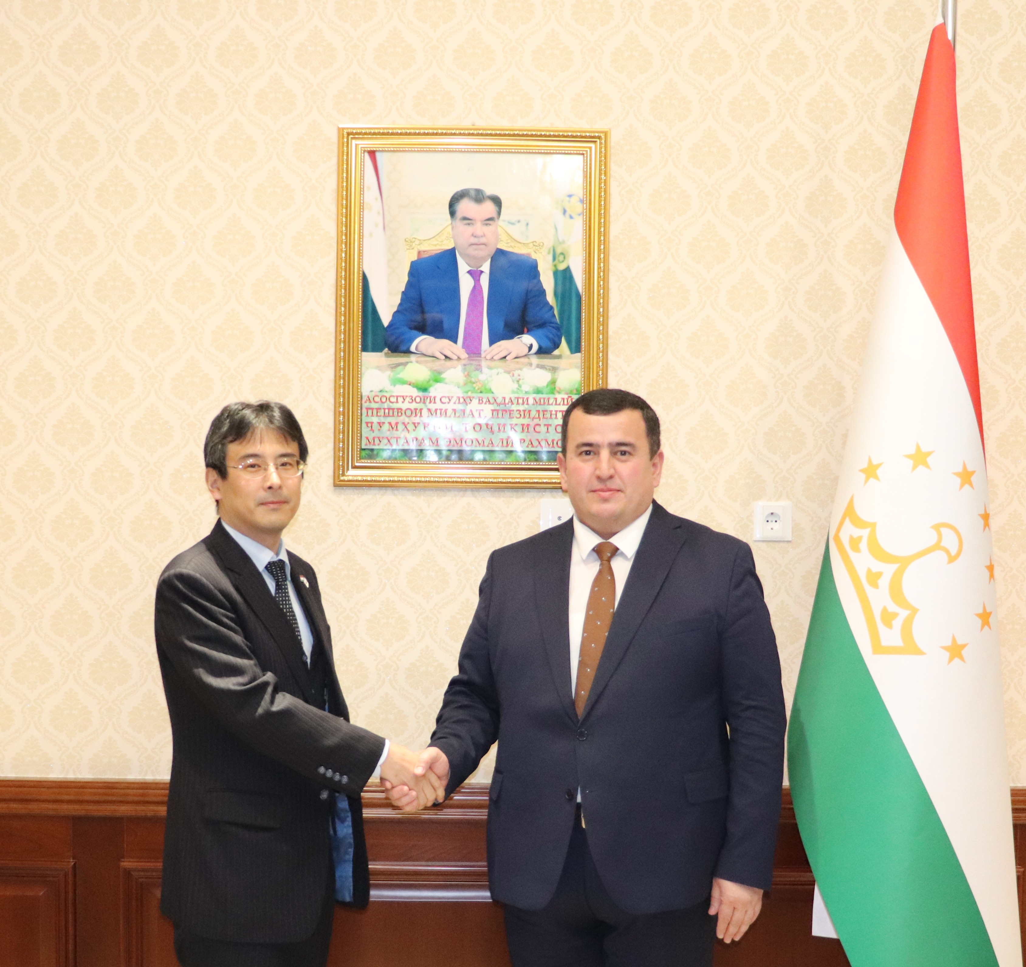 Вохӯрии вазири рушди иқтисод ва савдо бо ҳайати Агентии ҳамкории байналмилалии Ҷопон (JICA)