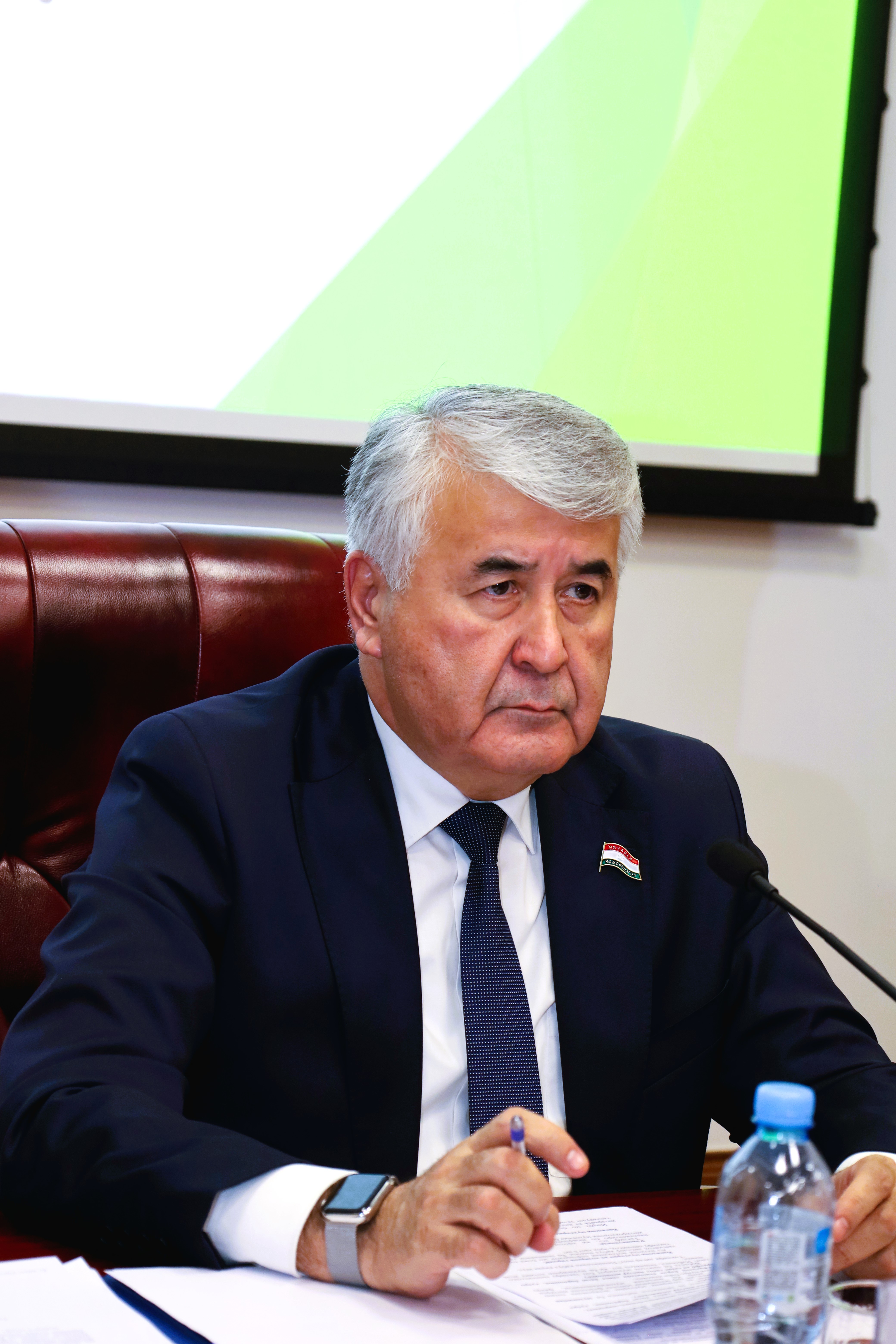 Дар Маҷлиси намояндагон муҳокимаи парламентӣ баргузор шуд