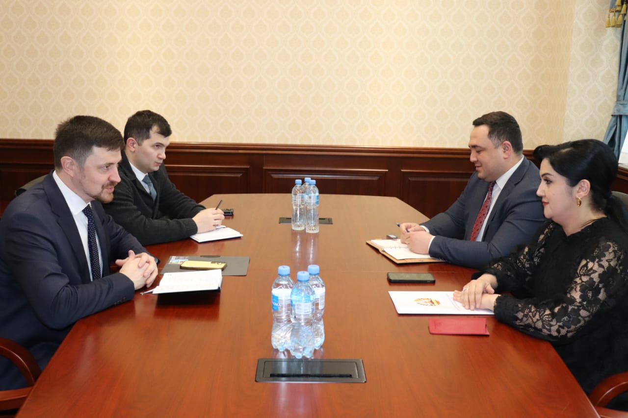 Встреча заместителя министра экономического развития и торговли с главой Представительства Россотрудничества в Республике Таджикистан