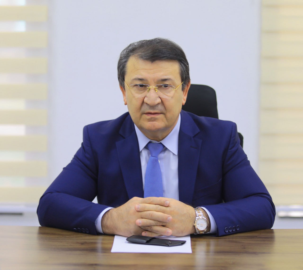 Табрикоти вазири тандурустӣ ва ҳифзи иҷтимоии аҳолии Ҷумҳурии Тоҷикистон Ҷамолиддин Абдуллозода бахшида ба фарорасии Соли нави мелодии 2026