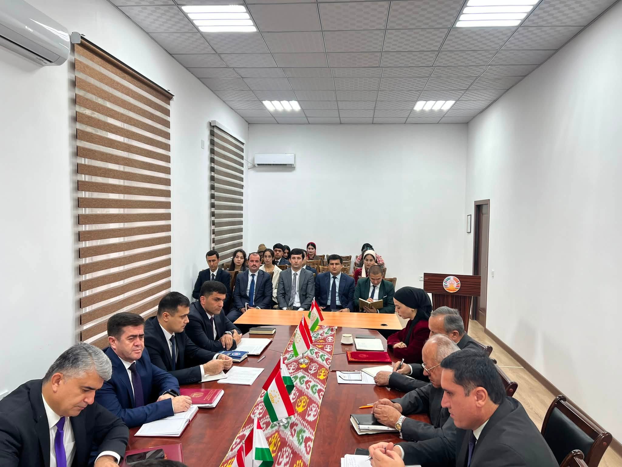 БАРГУЗОРИИ ҶАЛАСАИ ҲАЙАТИ МУШОВАРАИ КУМИТАИ РУШДИ МАҲАЛ ОИД БА ҶАМЪБАСТИ ФАЪОЛИЯТ ДАР НУҲ МОҲИ СОЛИ 2026