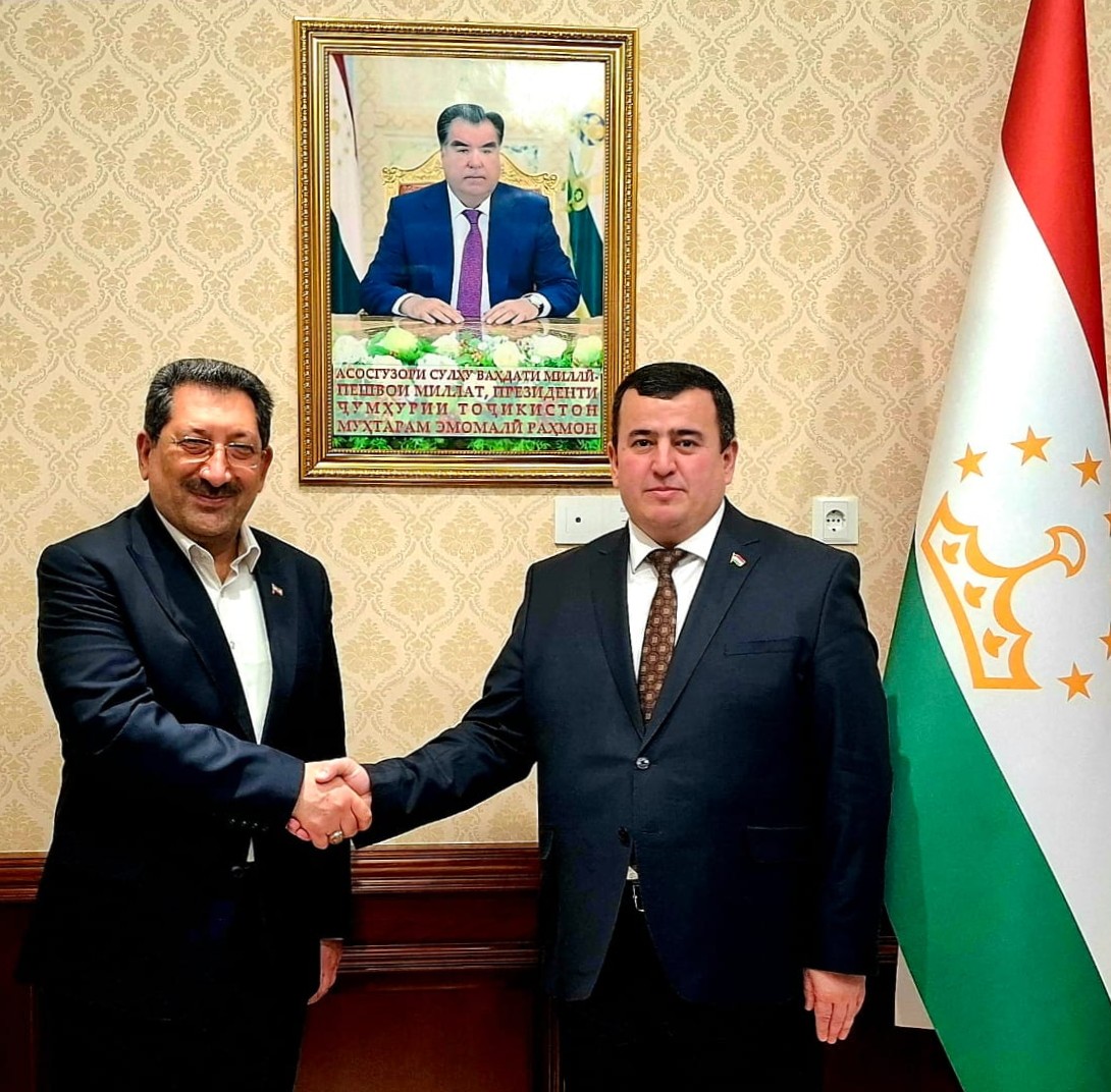 Встреча министра экономического развития и торговли Республики Таджикистан с министром промышленности, рудников и торговли Исламской Республики Иран