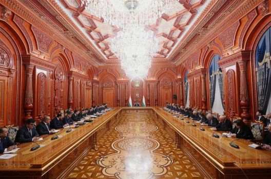 Инициатива уважаемого Рустами Эмомали по укреплению национального самосознания и самопознания посредством возрождения исторической памяти