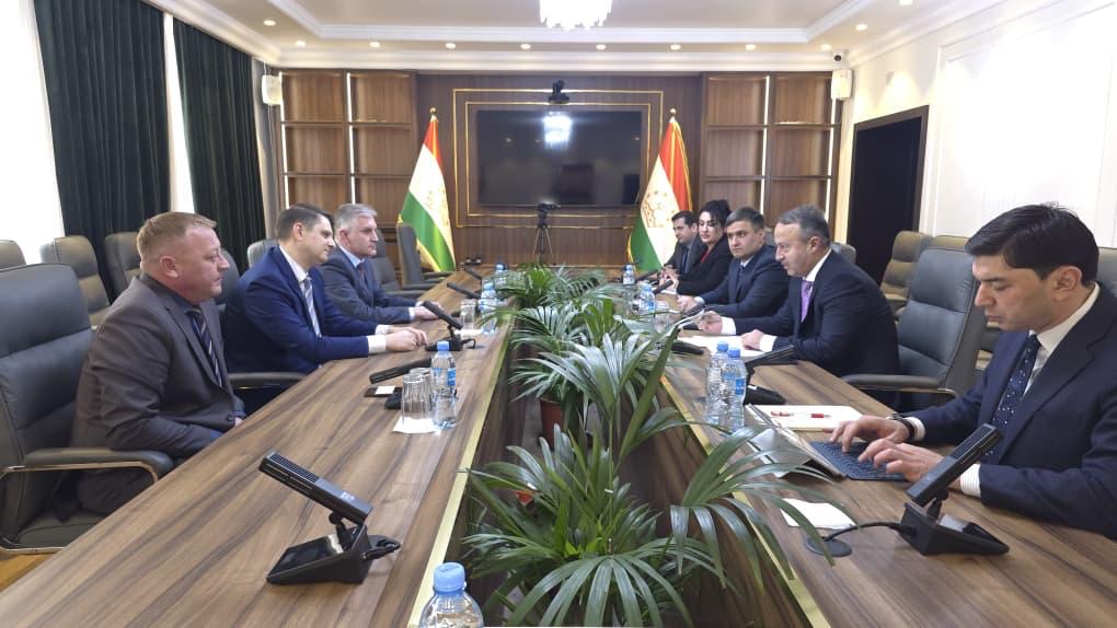 Meeting between the Director of the Export Agency and a representative of the Russian Customs Service in Tajikistan