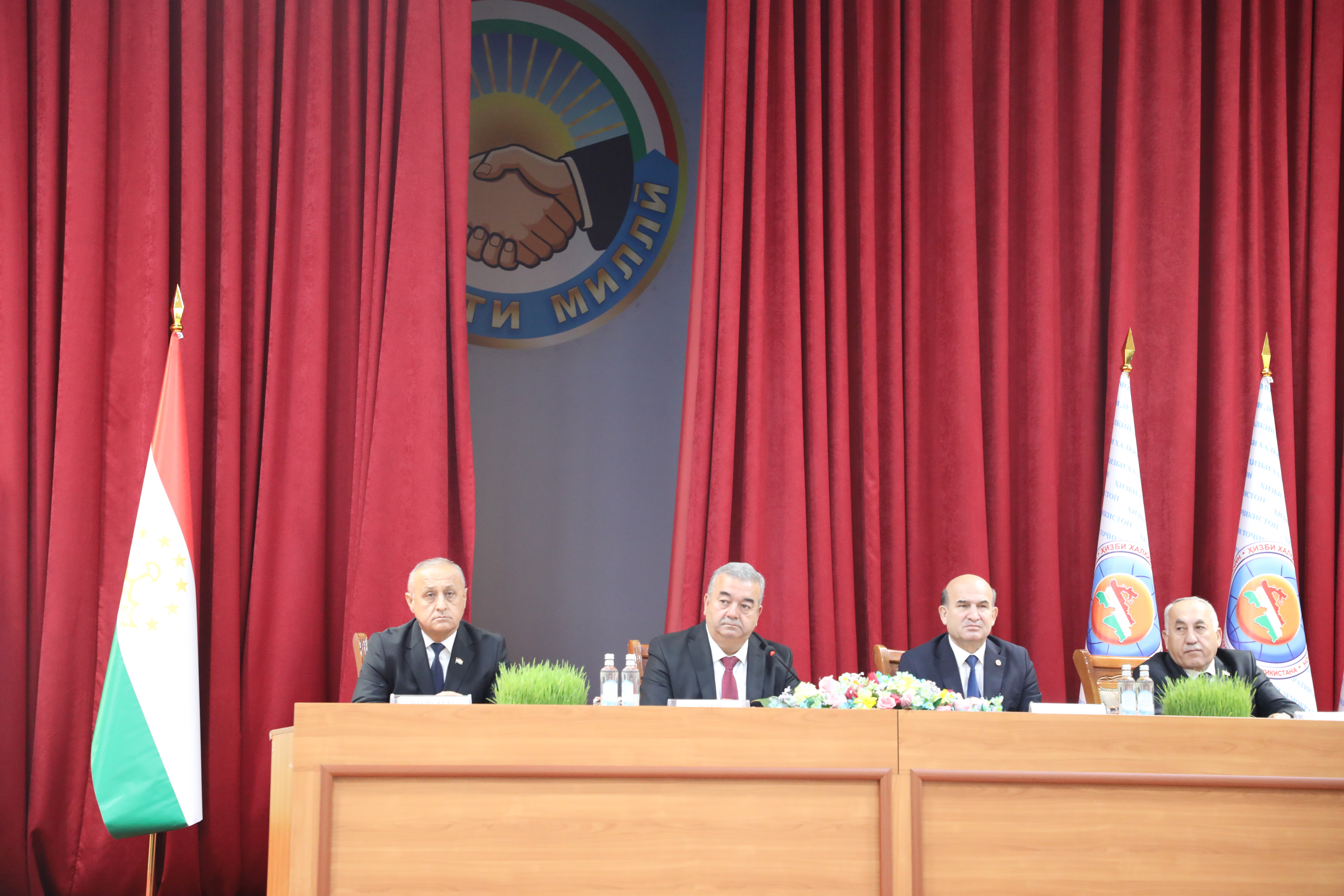 Ҳамоиш ҷиҳати омӯзиш ва шарҳу тавзеҳи Паёми Президенти Ҷумҳурии Тоҷикистон ба маҷлиси Олии Ҷумҳурии Тоҷикистон “Дар бораи самтҳои асосии сиёсати дохилӣ ва хориҷӣ” дар Вазорати кишоварзии Ҷумҳурии Тоҷикистон