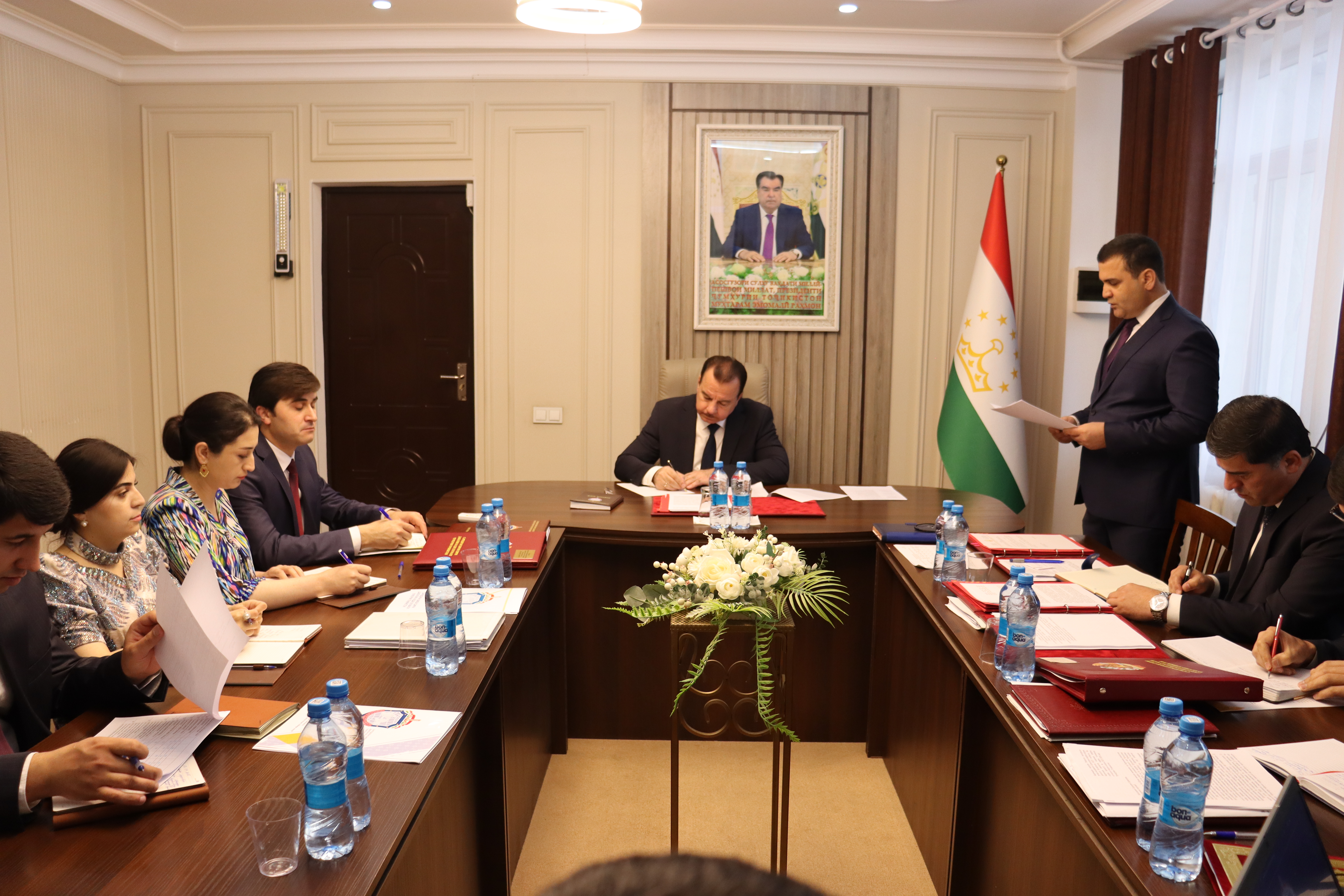 ҶАЛАСАИ ҲАЙАТИ МУШОВАРАИ САРИДОРАИ ҲИФЗИ СИРРИ ДАВЛАТӢ БАРГУЗОР ГАРДИД