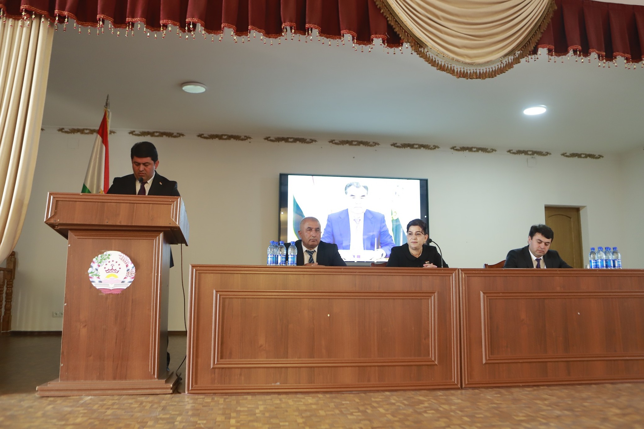 МАҶЛИСИ  ҶАМЪБАСТИИ  СЕМОҲАИ  АВВАЛ БО БАРРАСИИ  РУШДИ  ИҶТИМОИЮ  ИҚТИСОДӢ  ВА  ВАЗИФАГУЗОРИҲОИ  НАВ