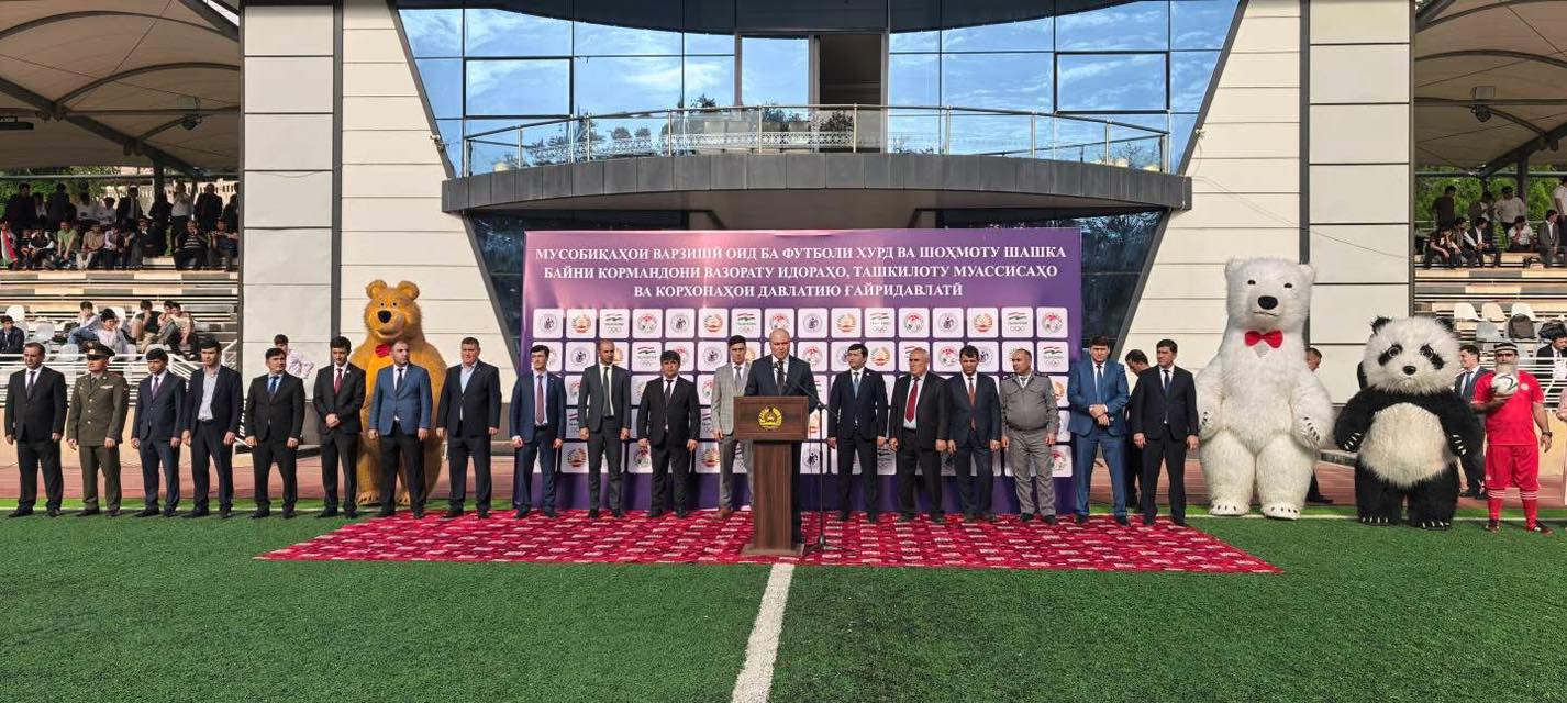PARTICIPATION OF THE EXECUTIVE SERVICE TEAM IN THE MINI-FOOTBALL TOURNAMENT AMONG EMPLOYEES OF MINISTRIES AND GOVERNMENT AGENCIES.