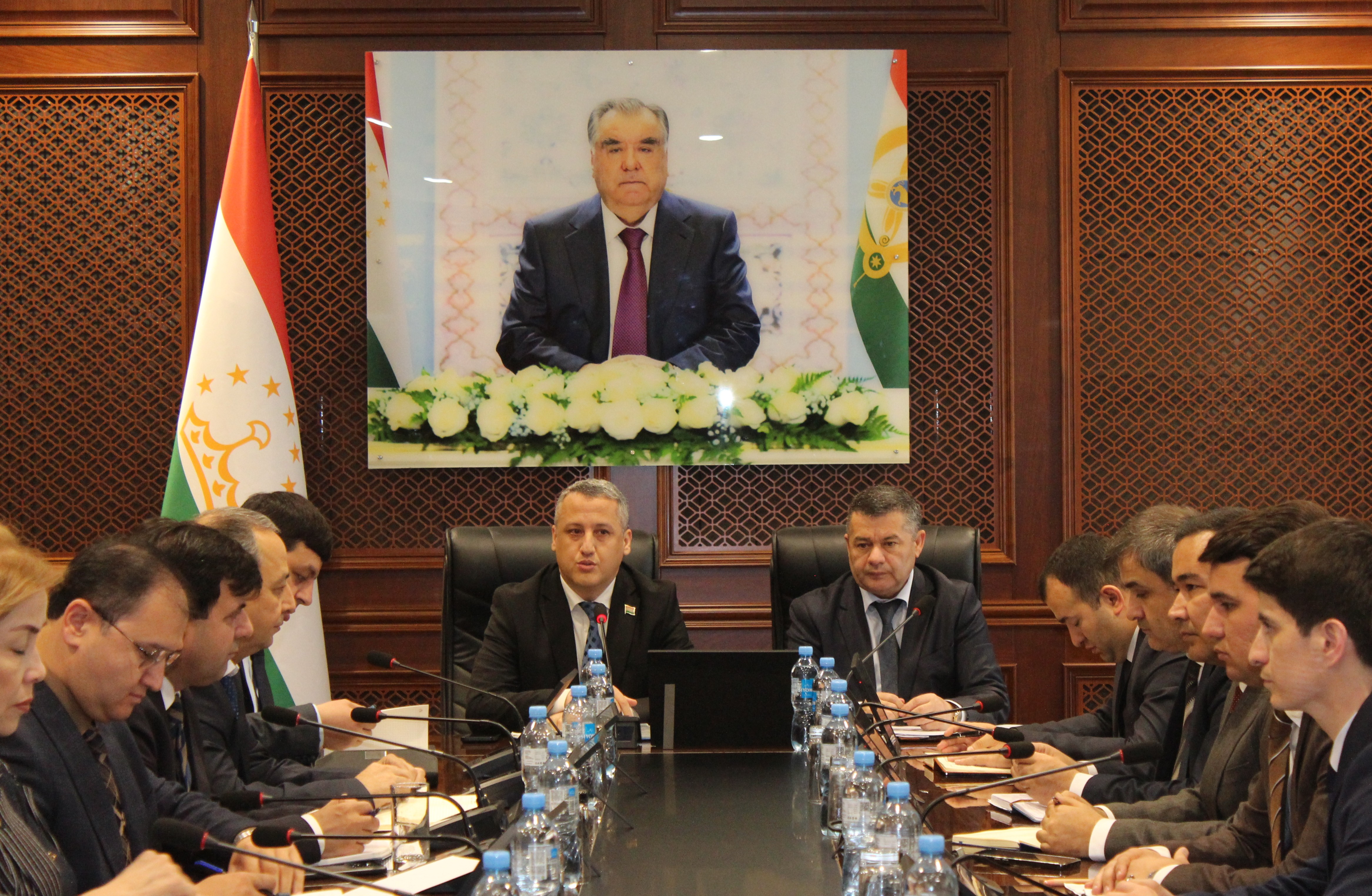 Ҷаласа оид ба таҳкими Ваҳдати миллӣ, таъмини риояи қонунгузории амалкунандаи кишвар ва баланд бардоштани маърифати ҳуқуқии кормандон  &nbsp;