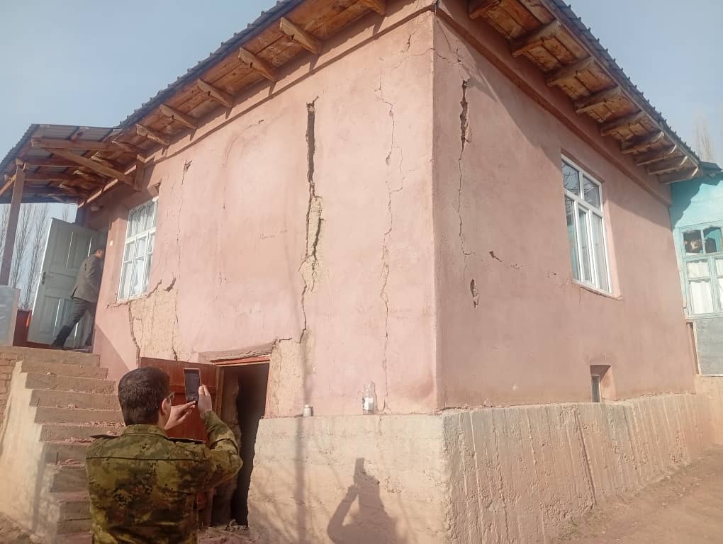 КҲФ: ЗАМИНЛАРЗА  ДАР НОҲИЯИ ТОҶИКОБОД