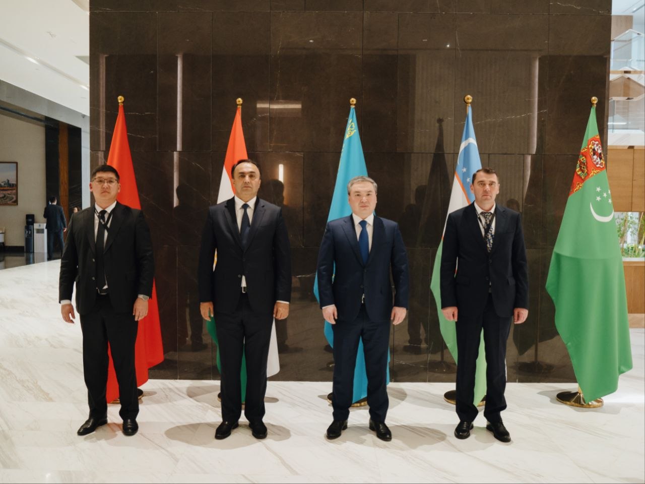 ТАДЖИКСКАЯ ДЕЛЕГАЦИЯ ПРИНИМАЕТ УЧАСТИЕ В МЕЖДУНАРОДНОМ ГЕОЛОГИЧЕСКОМ ФОРУМЕ «GEOSCIENCE & EXPLORATION CENTRAL ASIA»