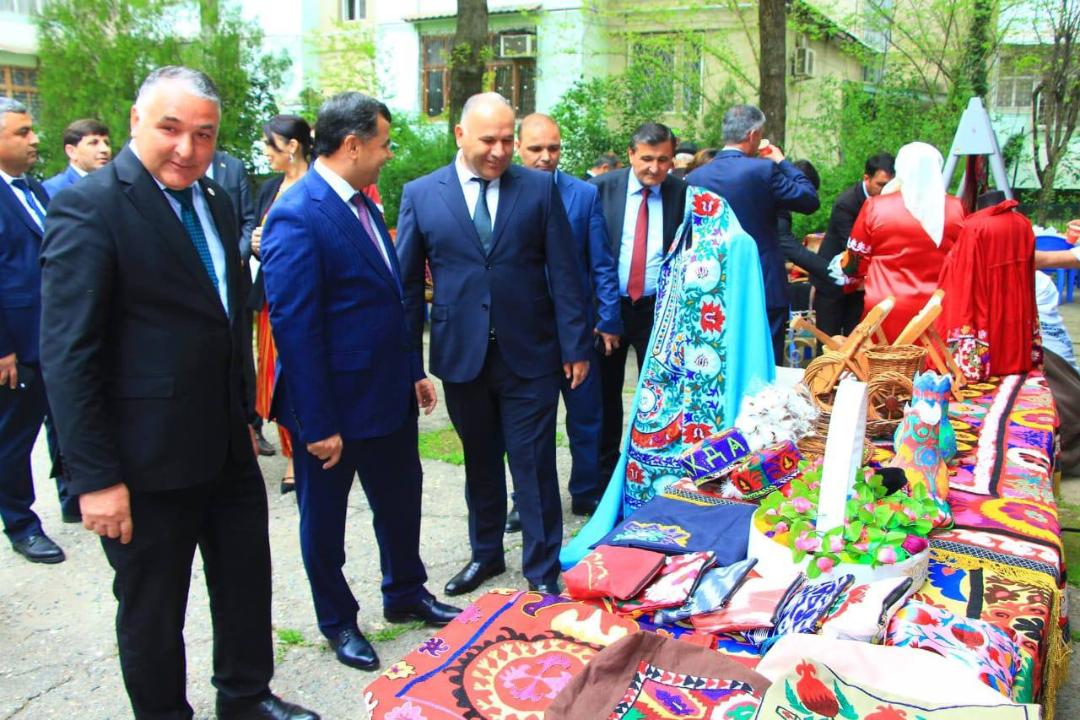 Таҷлили бошукуҳи ҷашни Наврӯз дар ки ҳхдт дар ноҳияи сино