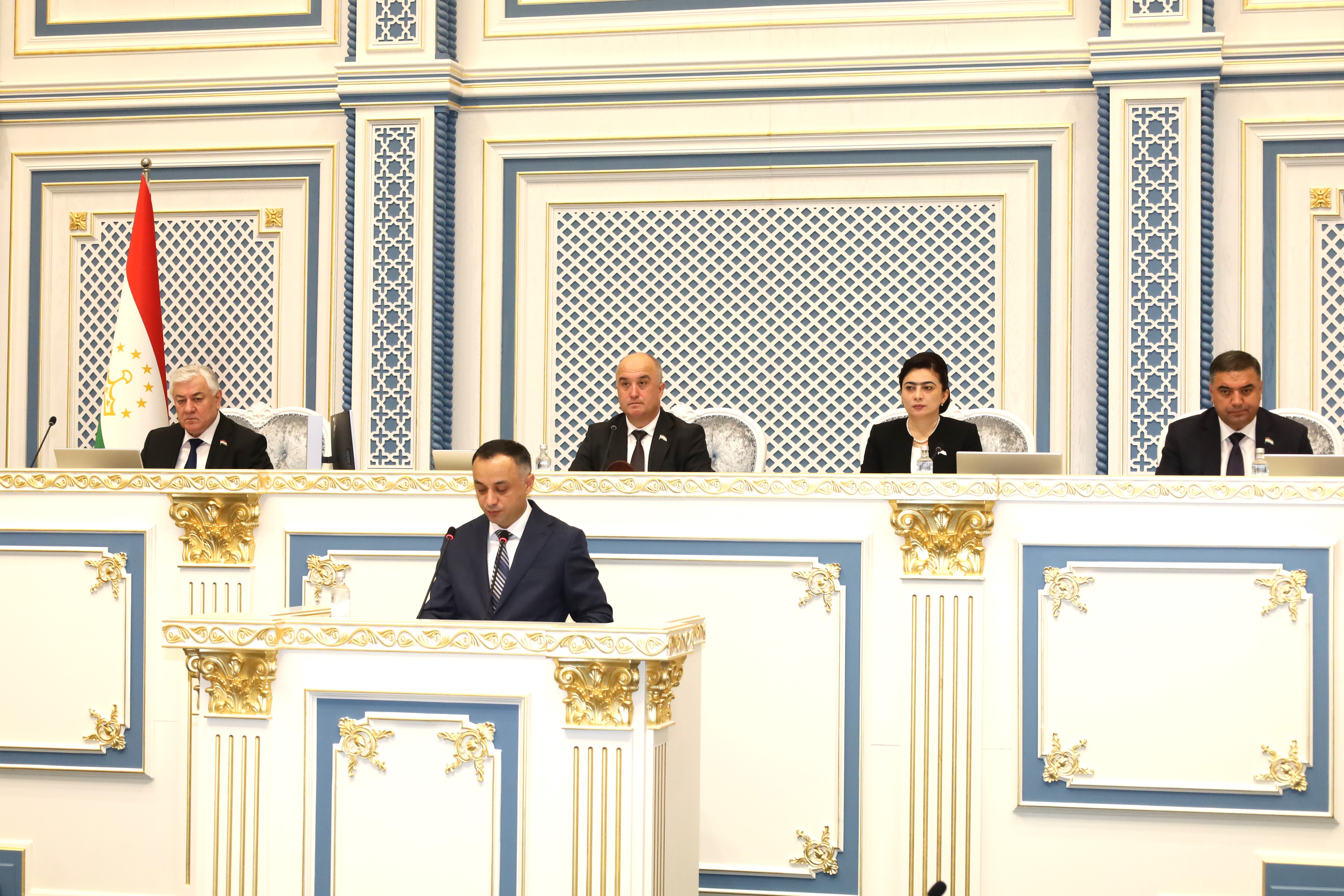 Созишномаҳо ба тасвиб расиданд