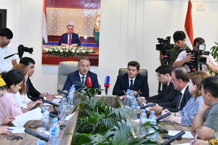 ПРЕСС-КОНФЕРЕНЦИЯ В АГЕНТСТВЕ ПО ЭКСПОРТУ ПРИ ПРАВИТЕЛЬСТВЕ РЕСПУБЛИКИ ТАДЖИКИСТАН
