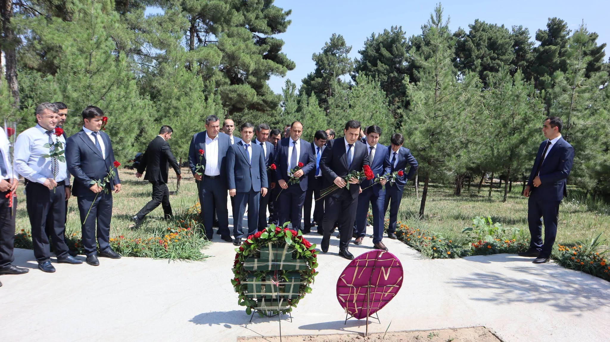 Honouring the memory of the national heroes