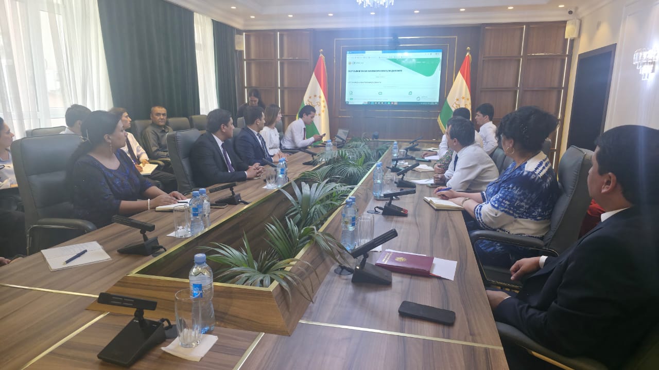Conducting Training and Awareness-Raising Activities to Develop Employees’ Digital Skills