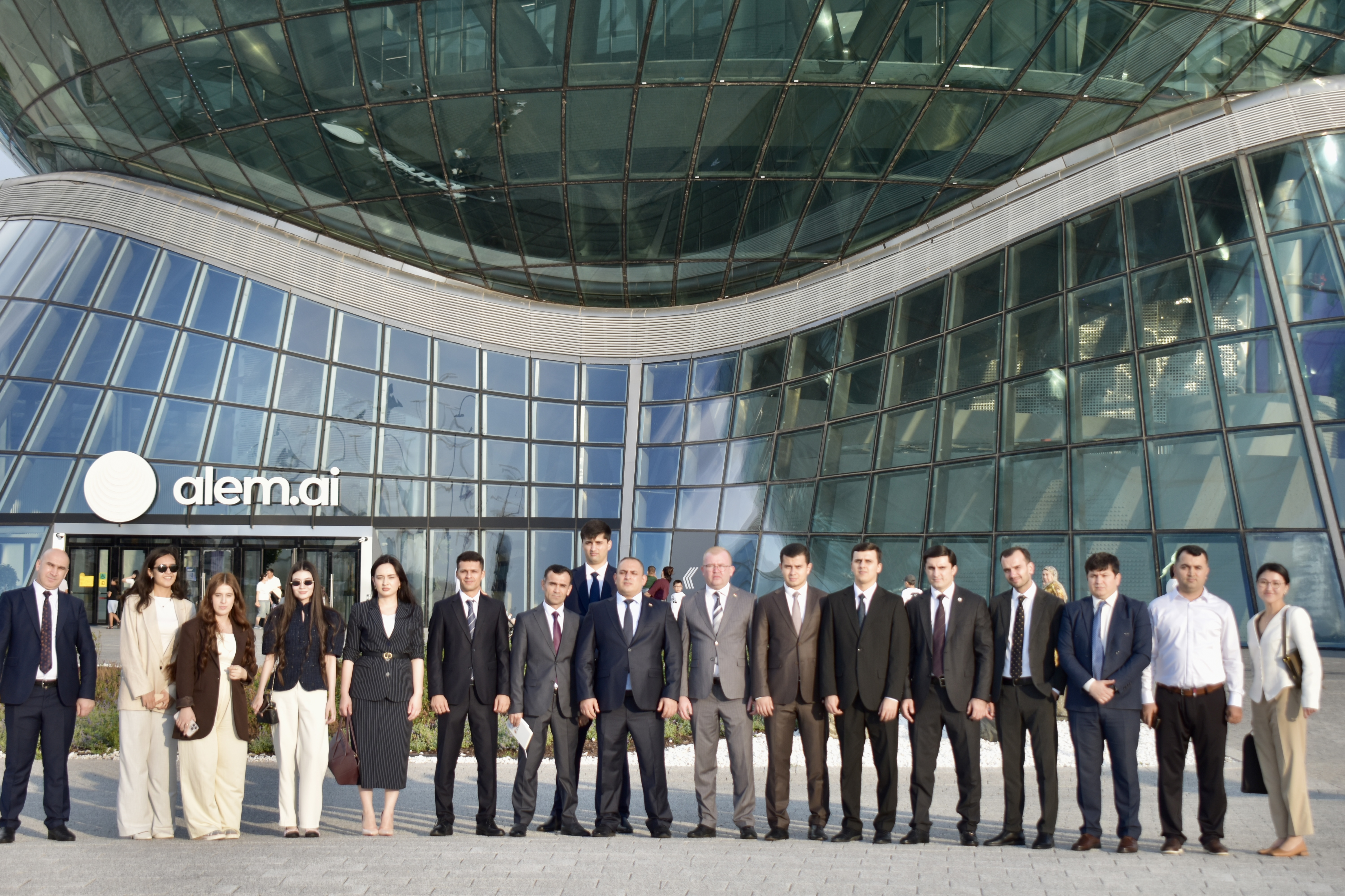 Иштироки намояндаи Ҷамъият дар барномаи омӯзишӣ оид ба табдили рақамии идоракунии давлатӣ