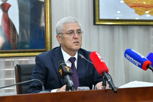 НИШАСТИ МАТБУОТИИ РАИСИ КУМИТАИ ДАВЛАТИИ ИДОРАИ ЗАМИН ВА ГЕОДЕЗӢ