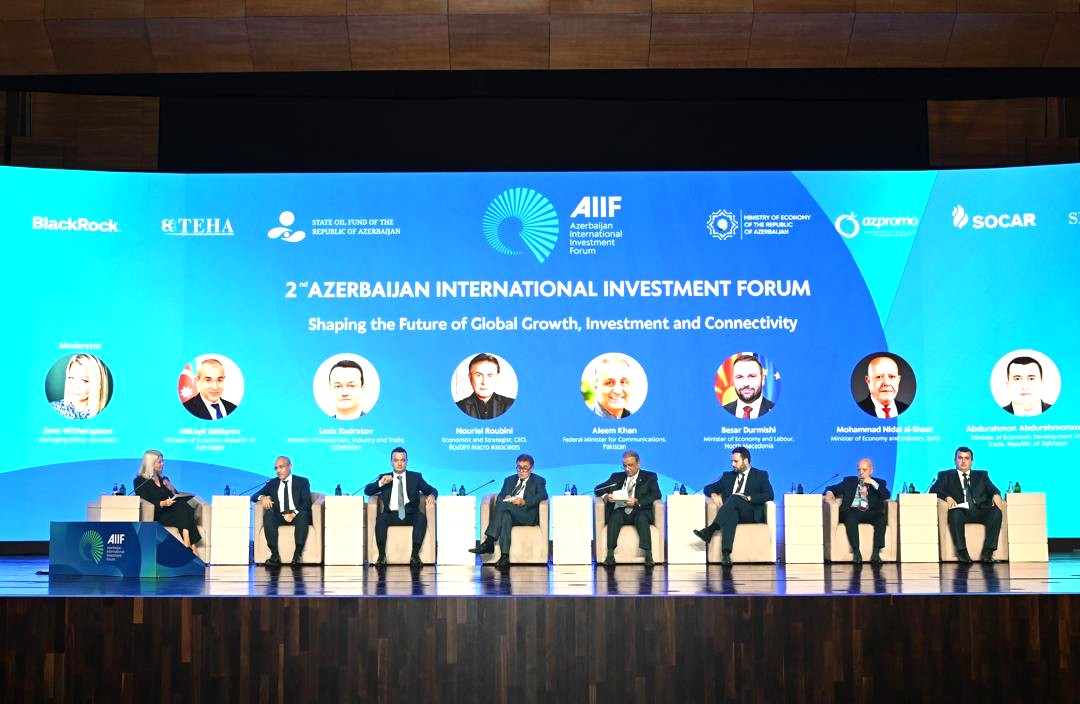 Иштирок ва суханронии Вазири рушди иқтисод ва савдо дар Форуми дуюми байналмилалии сармоягузории Озарбойҷон