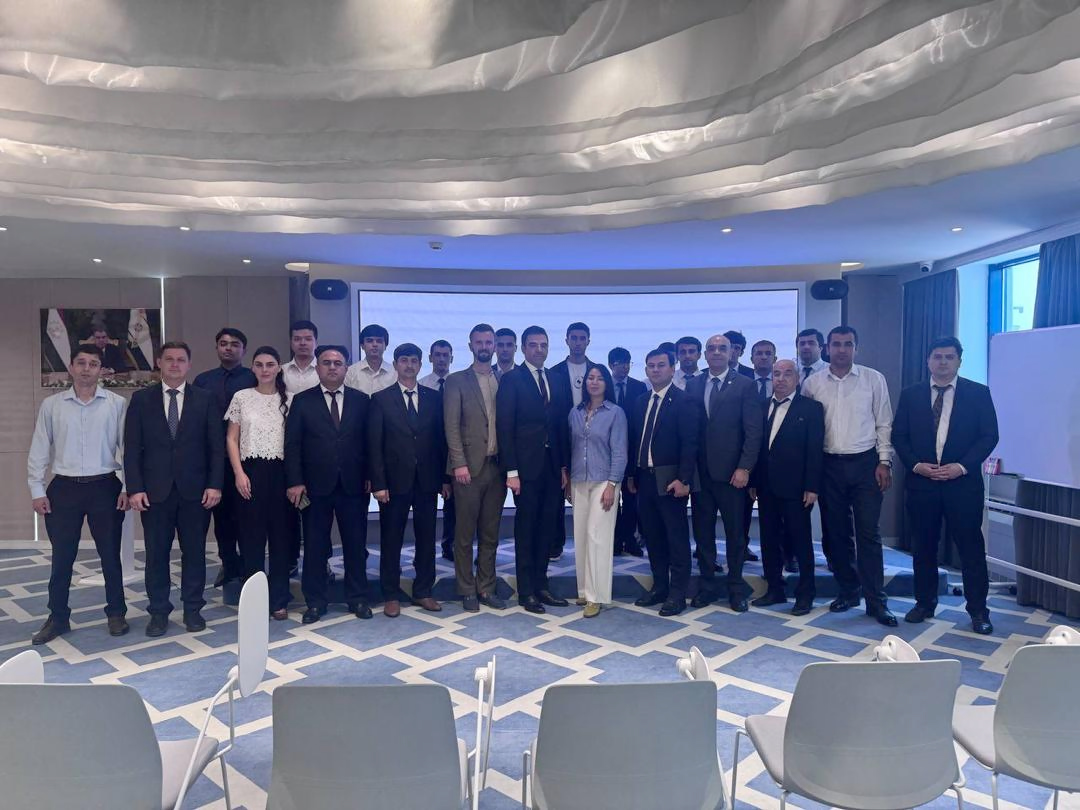 Training on Public Policy for Artificial Intelligence Held